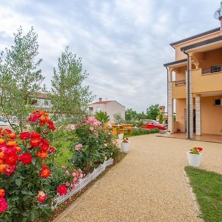 Apartment Lavanda 2 Porec Exterior photo