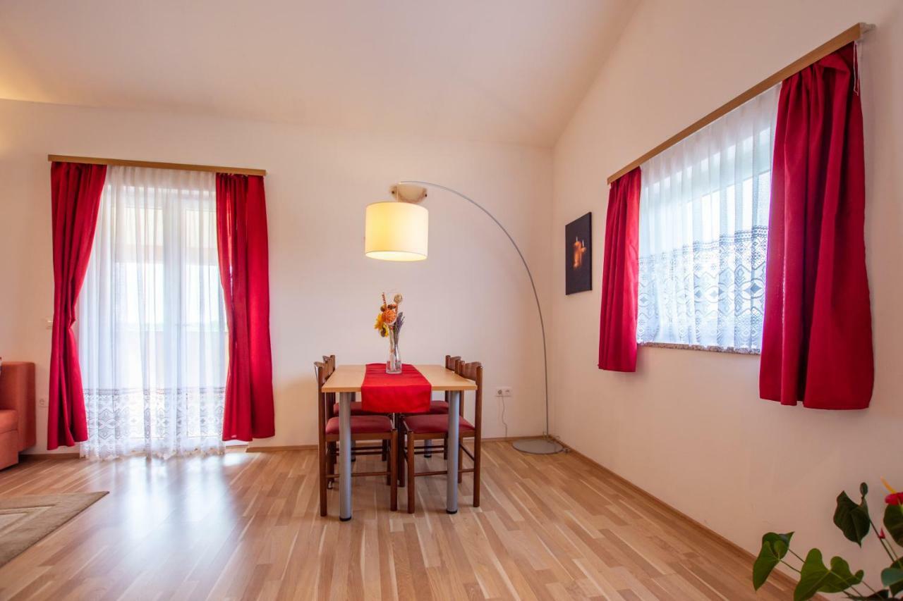 Apartment Lavanda 2 Porec Exterior photo